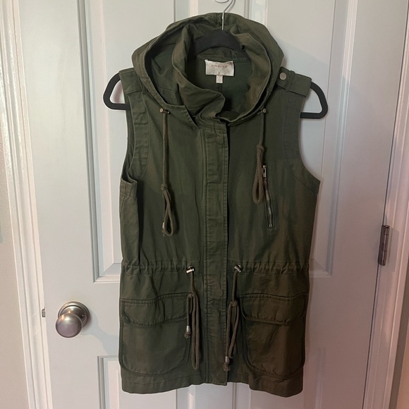 NWOT Skies are Blue Utility Vest, Army Green, Small - Picture 1 of 5
